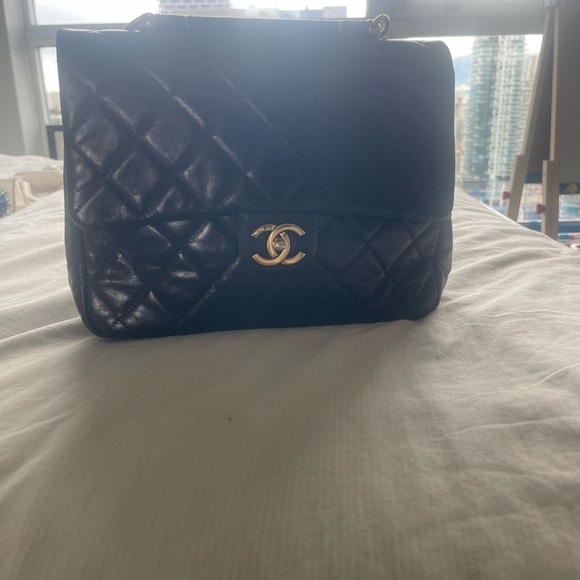 CHANEL Handbags - CHANEL Black Quilted Shoulder Bag